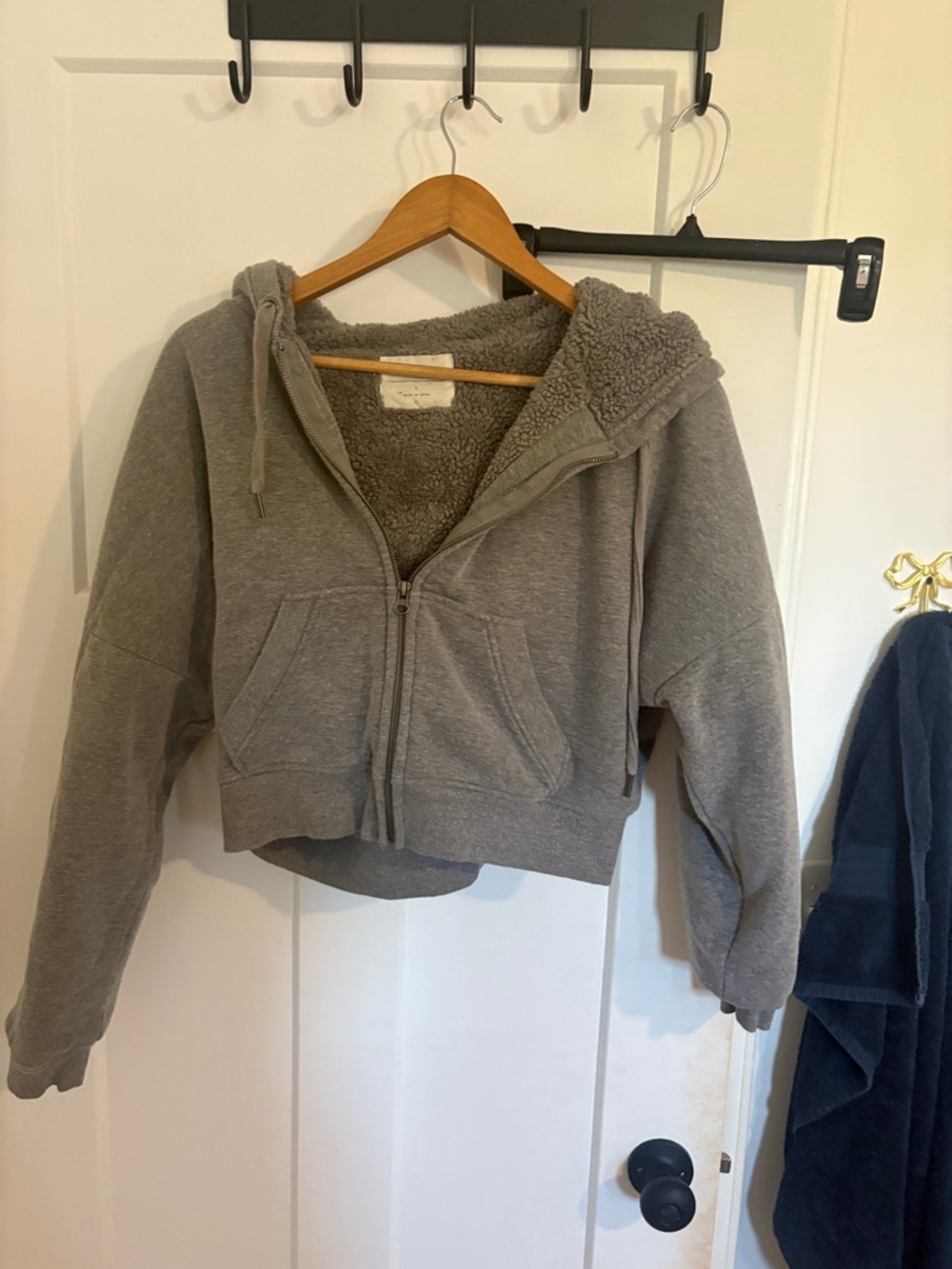 cropped gray jacket fuzzy inside